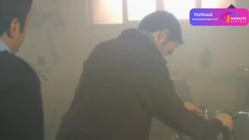 Al Yazmalım: Eșarfa rosie TV Episodul 33